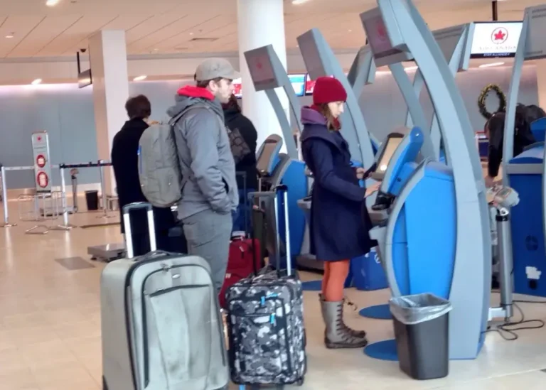 Common Airport Baggage Mistakes Travelers Make